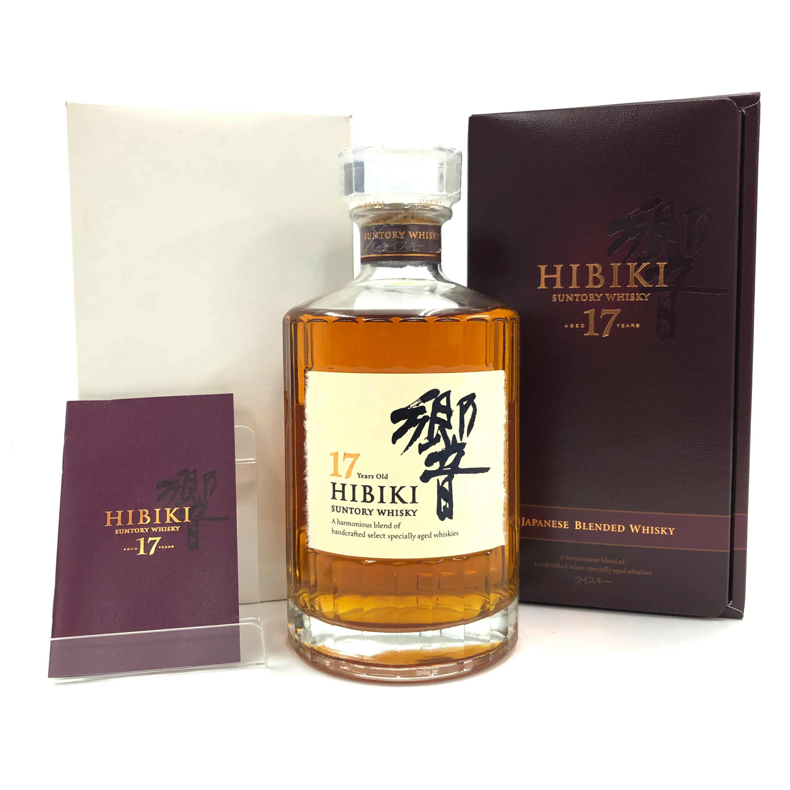 【Suntory Hibiki series.】「Hibiki 17year.」Launched in 1989 to commemorate Suntory's 90th anniversary. Second generation master blender Keizo Saji pursued the highest taste of this range with the aim of creating "a Japanese whisky worthy of being called the best of whisky".