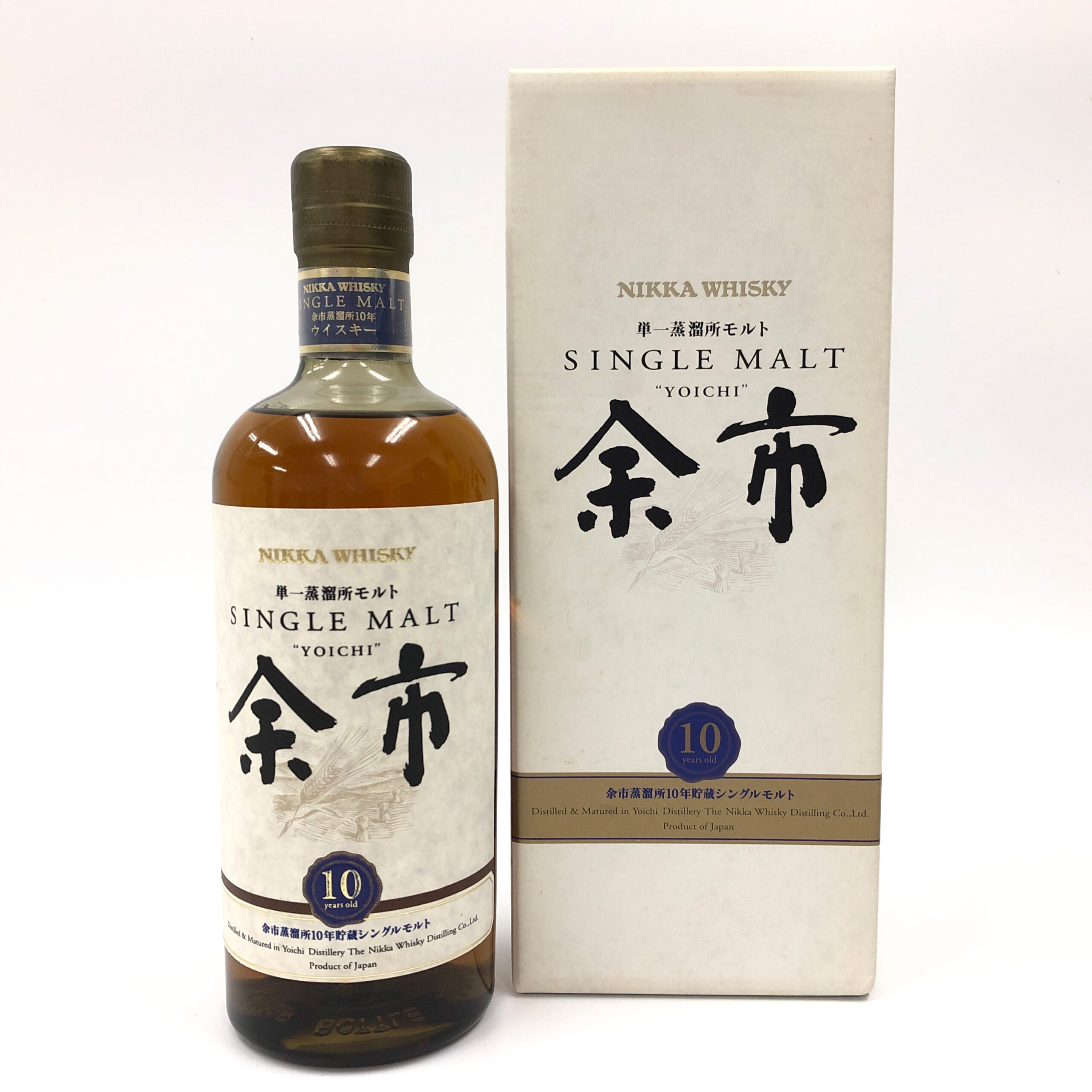 【Nikka Yoichi series】「Nikka Yoichi 10year.」Single malt produced at the distillery in Yoichi, Hokkaido. The taste is strong and heavy. Sometimes it is expressed as “Yoichi malt smells like the sea”. It is said that the distillery's proximity to the sea in the wilderness of the north allows the sea breeze to seep into the casks and blend into the original spirit.